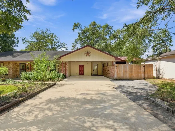 1305 Houston St, Conroe, TX 77301
