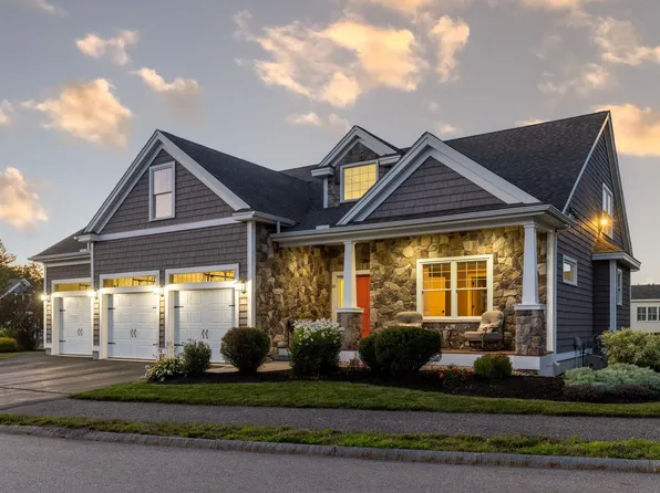 55 Boxwood Path #55, Greenland, NH 03840