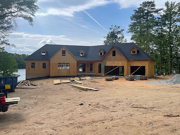 2nd image of 133 Bluebird Ln
