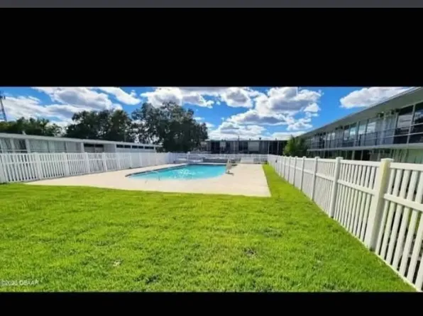 1202 Ridgewood Ave, Daytona Beach, FL