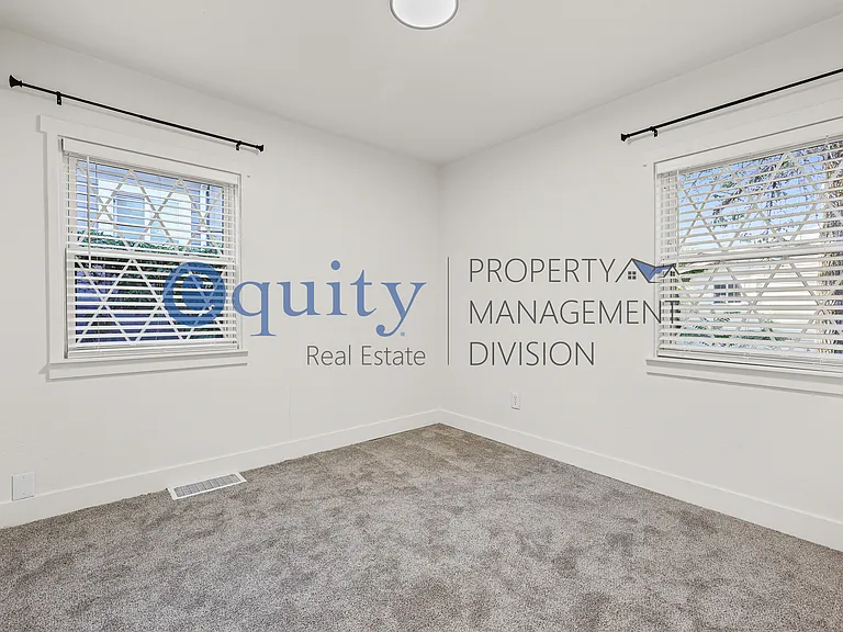 852 E Roosevelt Ave #1 — Photo 9