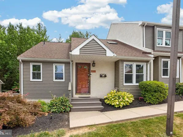2101 Bridgewater Ct, Chester Springs, PA 19425