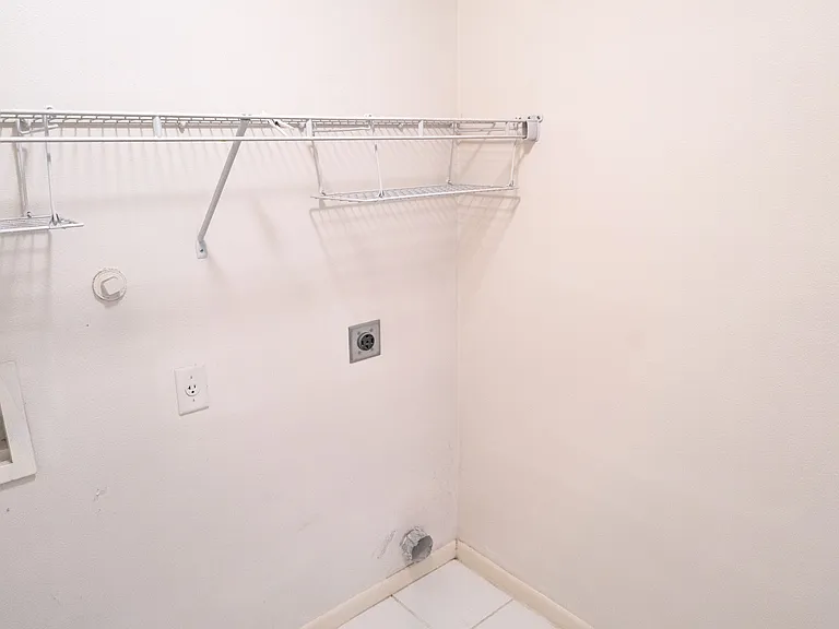 209 Ash St #C — Photo 23