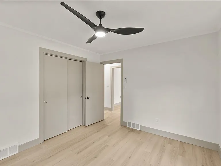 7522 High Dr — Photo 17