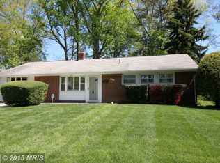 5932 Atteentee Rd, Springfield, VA 22150