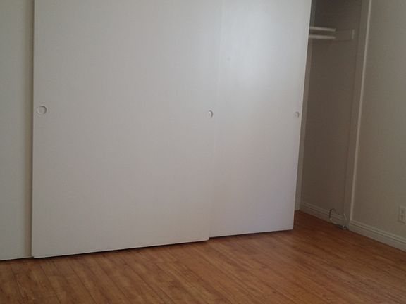 3rd image of 827 S St Andrews Pl APT 14