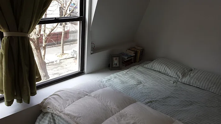 Rented by Sam Tabak | media 78