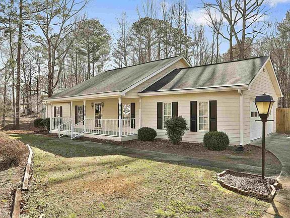 3rd image of 480 Hillsdale Dr