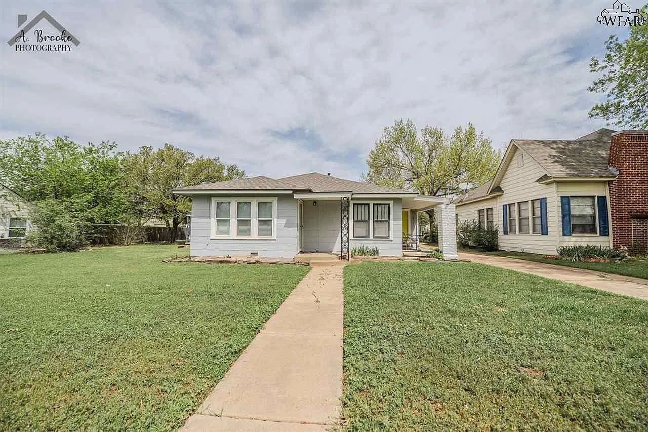 1 bed, 1.0 bath, 700 sqft, $850 — Photo 1