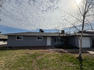 1408 Yucca St, Medford, OR 97504