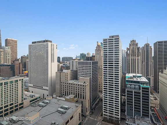 4th image of 440 N Wabash Ave #4701