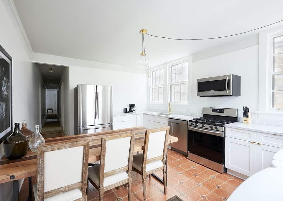 1st image of 1018 Mandeville St