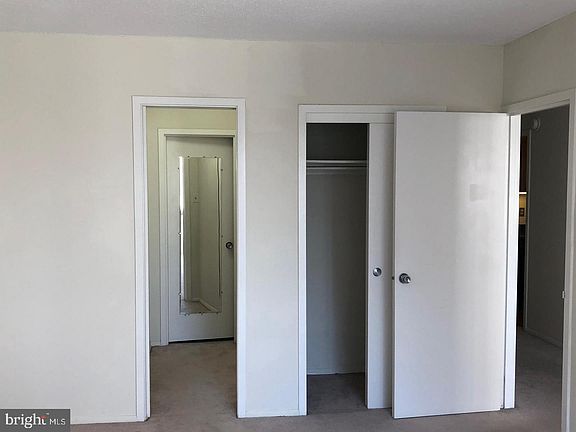 5th image of 4515 Willard Ave APT 1218