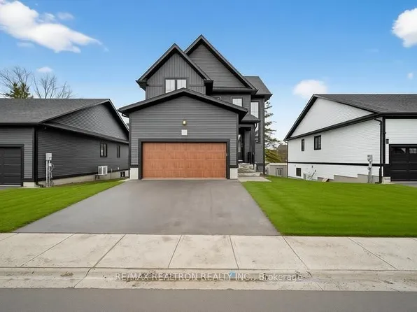 297 Whiting St #5, Ingersoll, ON N5C 0E6