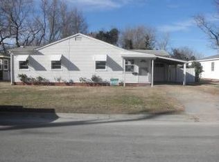 408 Macdonald Rd, Norfolk, VA 23505