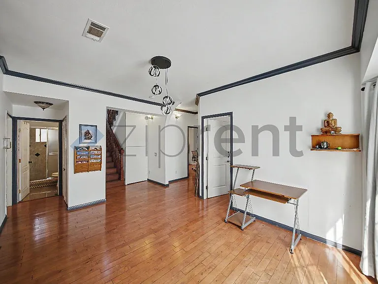 233 S Benton Way — Photo 8