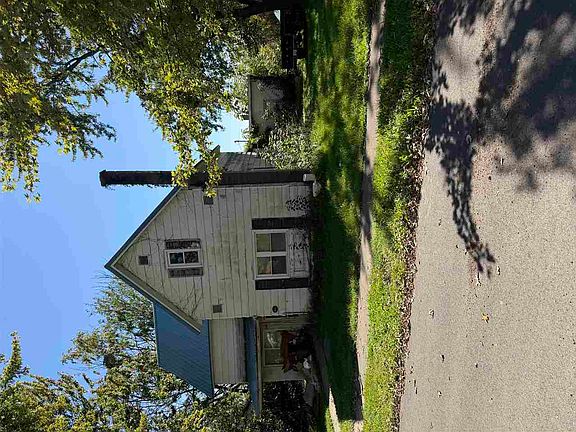 2nd image of 400 E Shackley St