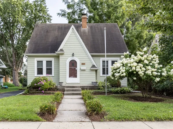 869 Shuler St, Elgin, IL 60123
