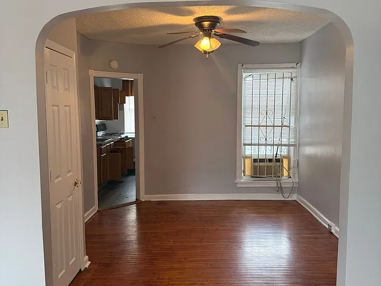 5753 N Beechwood St — Photo 43