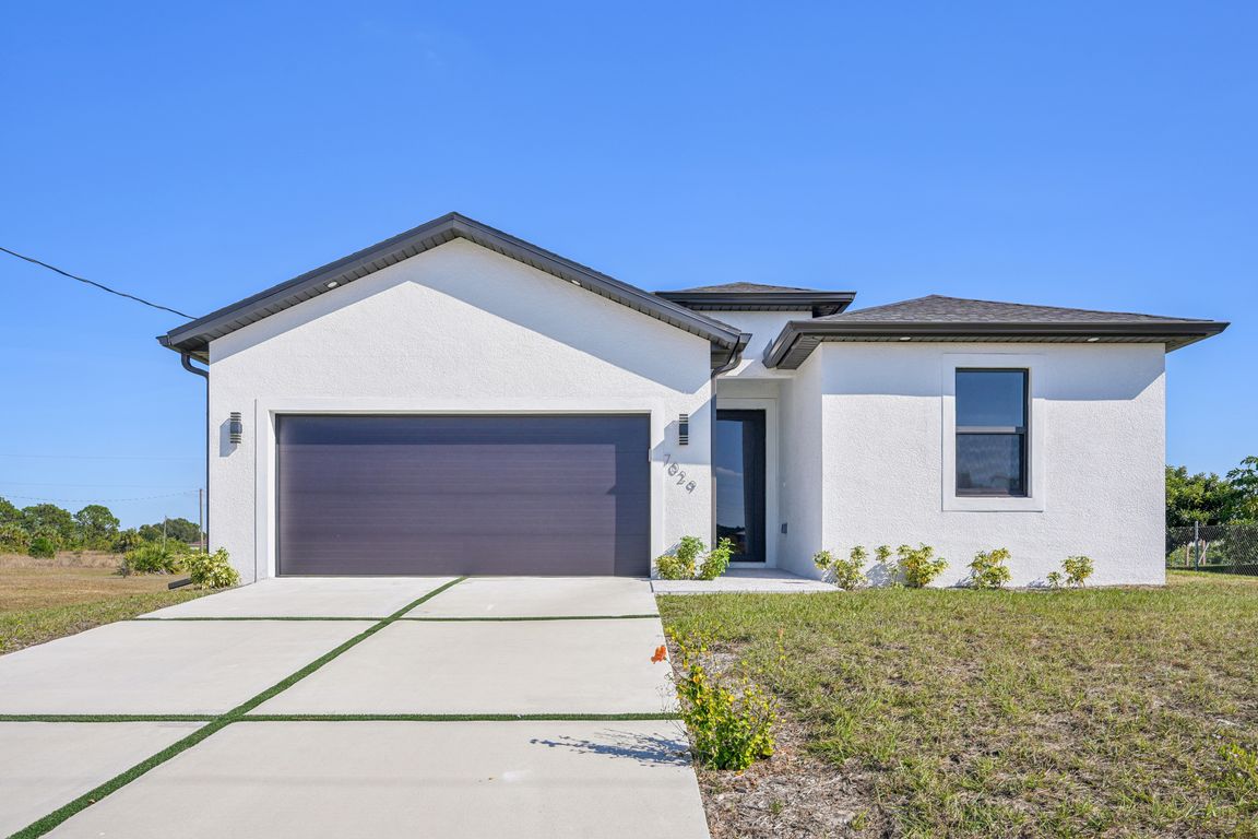 Palpano Cir-S2011-001.jpg