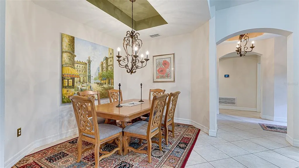 3 bed, 2.0 bath, 1666 sqft, $5,000 — Photo 4