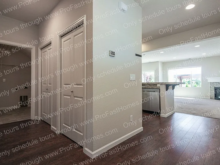 6300 SE Imagine Way — Photo 9