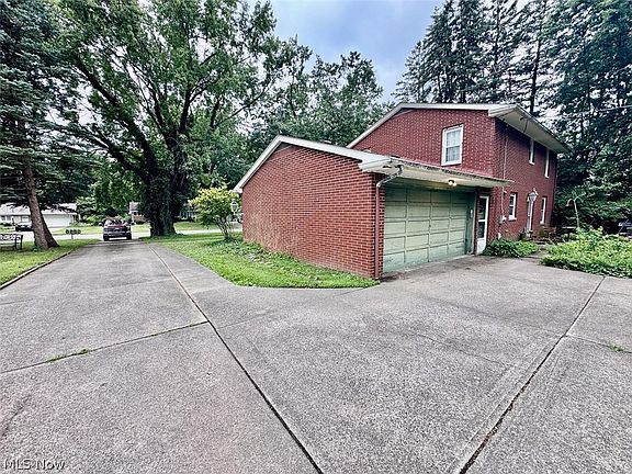 4th image of 2523 57th St NE
