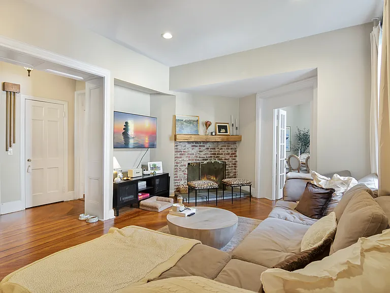 46 Hazelwood Rd #1 — Photo 4