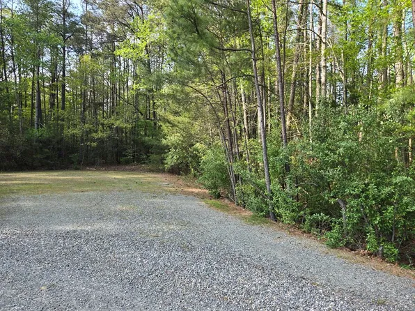 21 Tree Farm Rd, Heathsville, VA 22473
