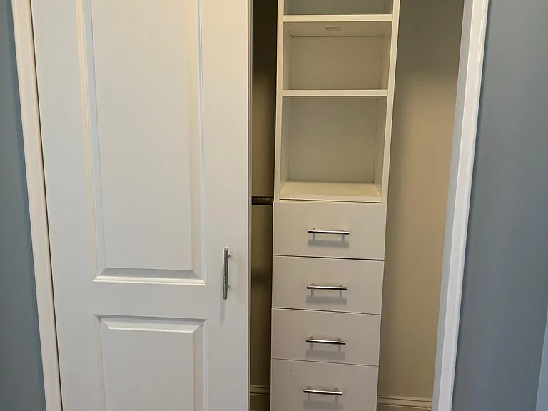Closet 2