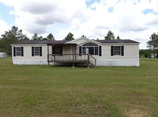 19 Jay Bird Ln, Ray City, GA 31645