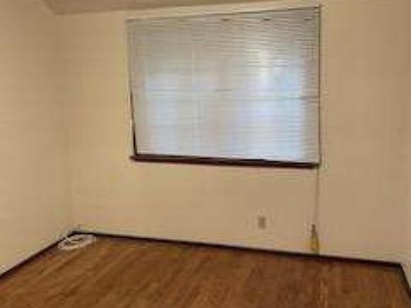 3rd image of 302 W Olive St #1