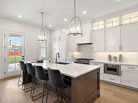 4th image of 203 Mill Cir