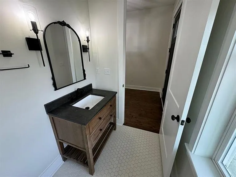 3541 Sanctuary Dr — Photo 22