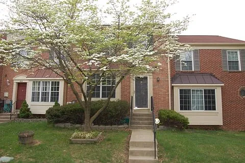 8212 Londonderry Ct — Photo 3