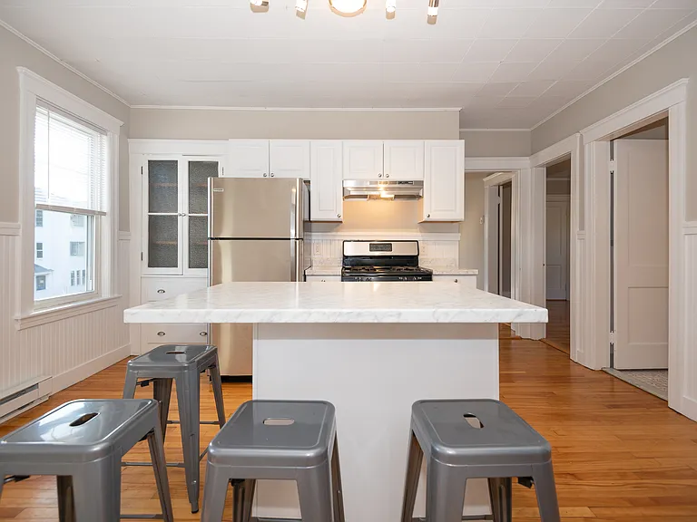 225 Ingleside Ave #2 — Photo 8