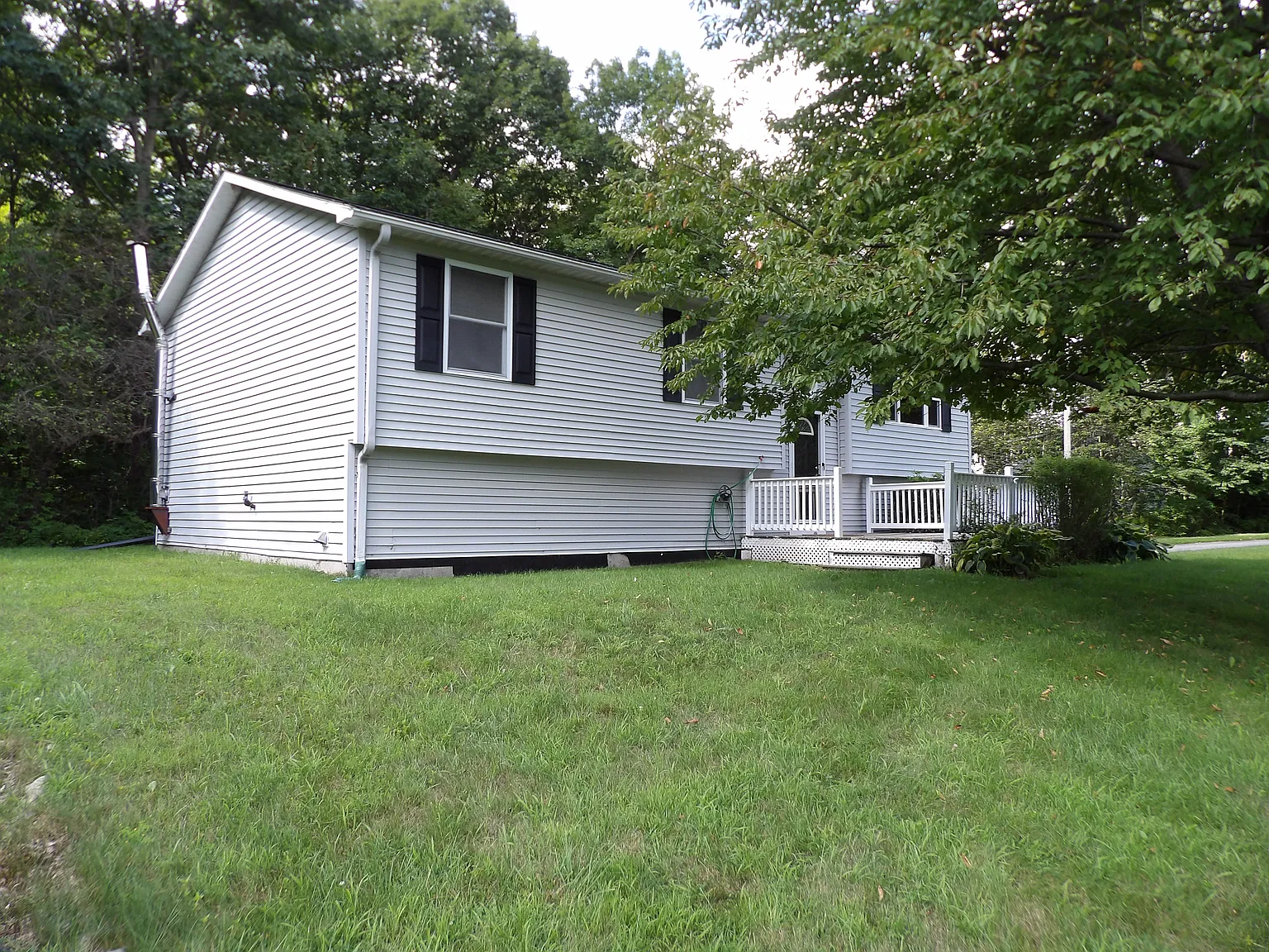 3 bed, 1190 sqft, $2,800 — Photo 2