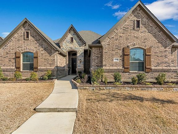 3rd image of 8360 Saddlebrook Dr
