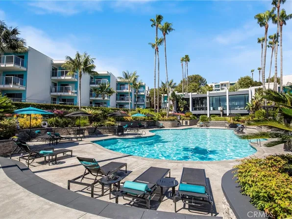 692 The Vlg, Redondo Beach, CA 90277