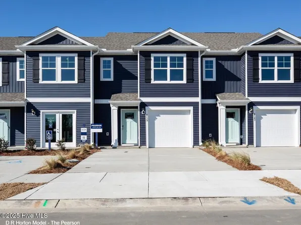 117 S Grassland Rd, Surf City, NC 28445