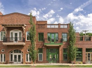 109 SW Gibbs St, Portland, OR 97239