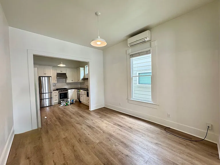418 Broad St — Photo 12