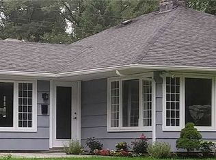 14 Hemlock Ln, Glen Cove, NY 11542
