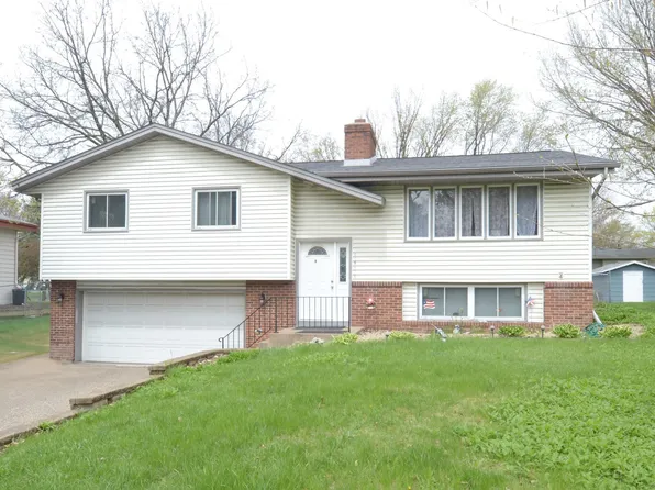 8608 49th Ave N, New Hope, MN 55428