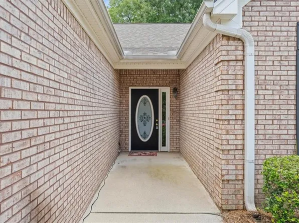 311 Crossroads Dr, Social Circle, GA 30025