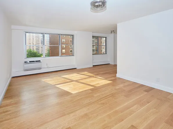 303 W 66th St APT 1BW, New York, NY 10023