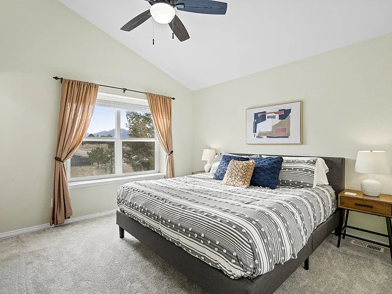 500 Trumbull Ln — Photo 28