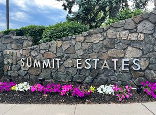 1004 Paradise Rd APT 1H, Swampscott, MA 01907