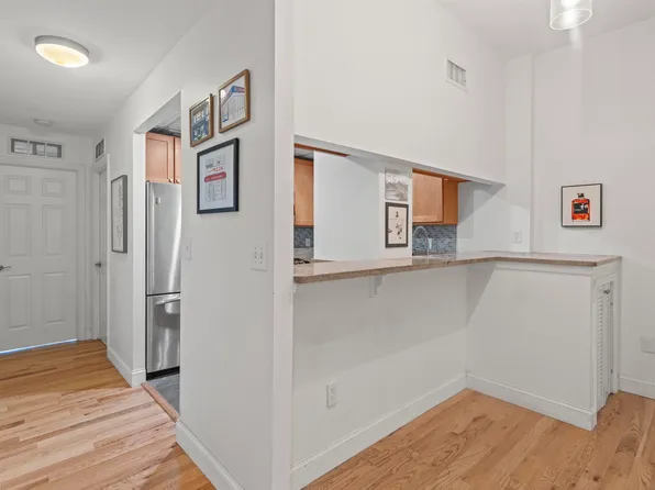 187 Wayne Street image 9 of 50