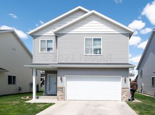4803 35th Ave S, Fargo, ND 58104